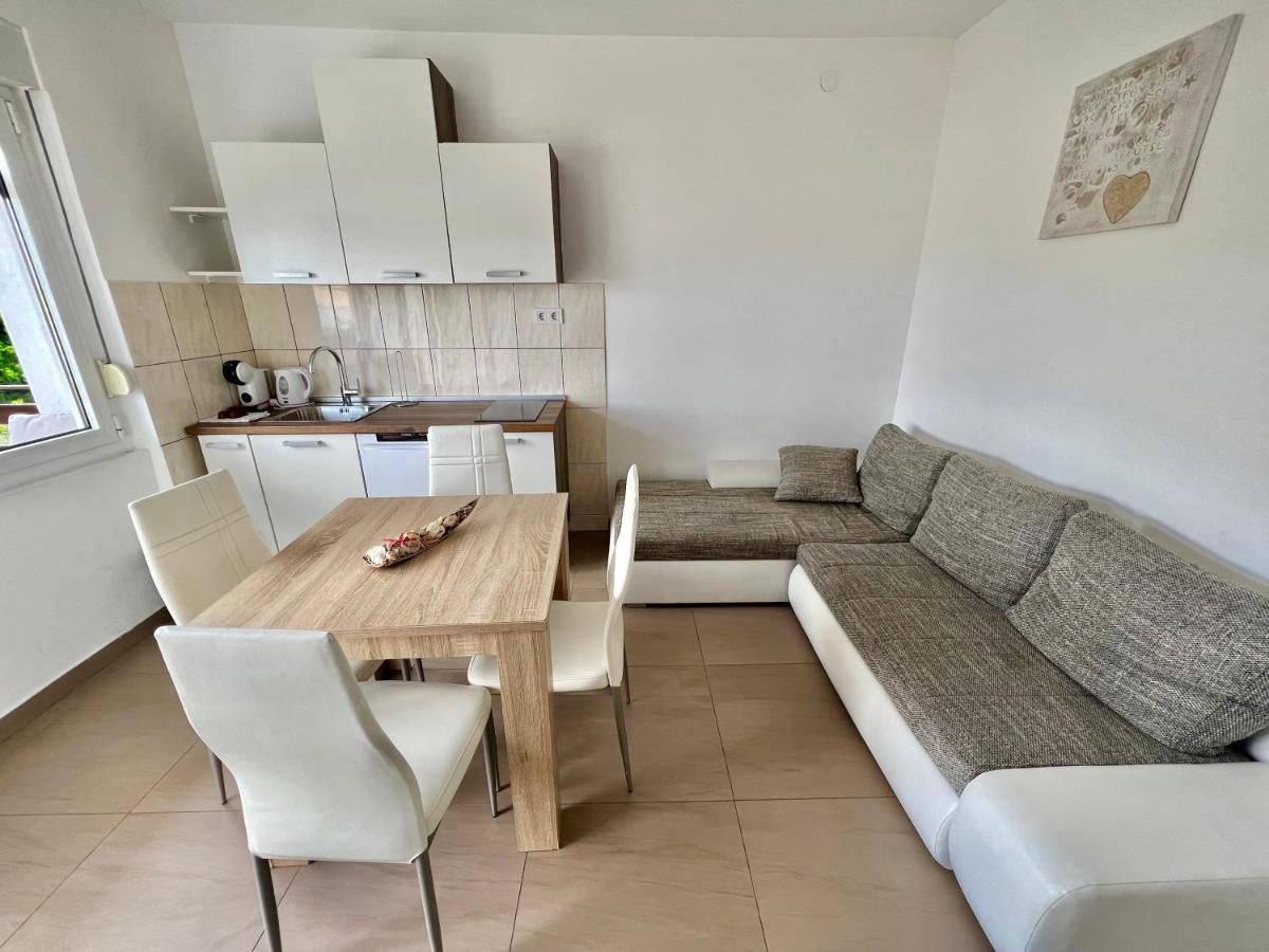 Apartman Velly Jadranovo Dış mekan fotoğraf